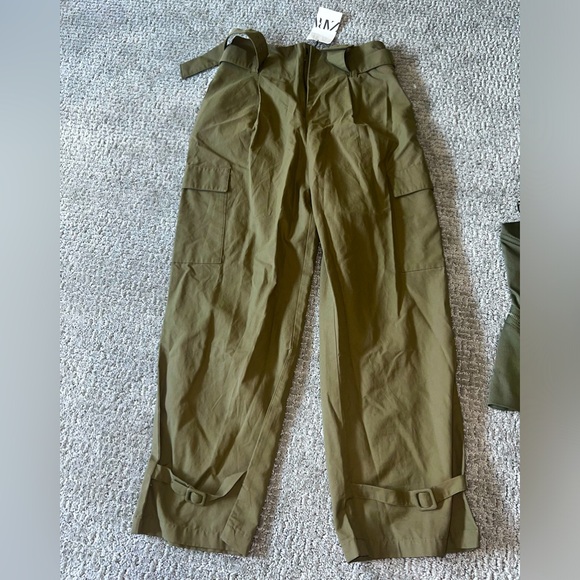 Zara Cargo Pants - Picture 1 of 6